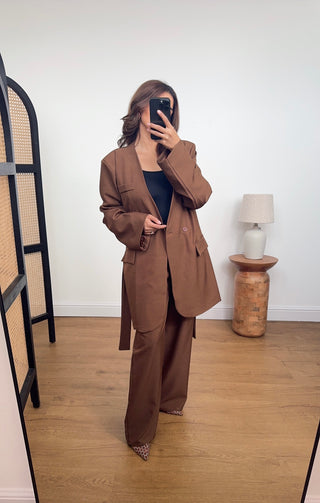 Sala blazer suit in brown