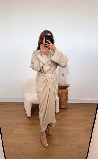 Kalara two piece in beige