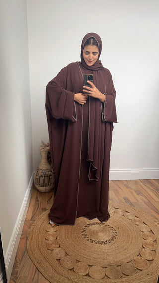 Coco brown three-piece abaya dress, ideal for Ramadan and Eid fashion.